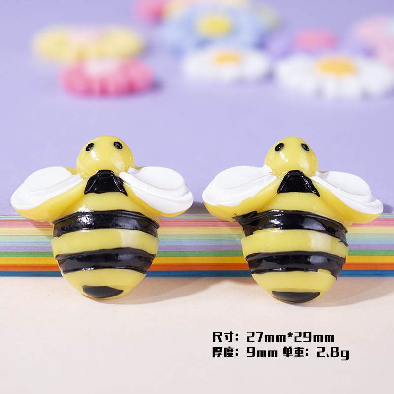 Resin Accessories Cartoon Bee Headdress DIY Ornament Accessories Barrettes Cream Epoxy Phone Shell Stickers Resin Accessories Cartoon Bee Headdress DIY Ornament Accessories Barrettes Cream Epoxy Phone Shell Stickers