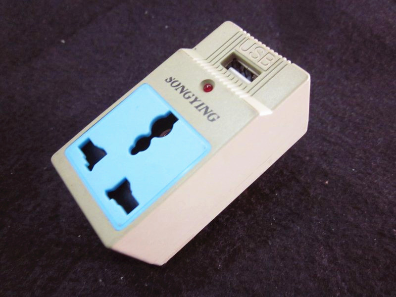 European Universal Double round Plug Multi-Function Conversion Socket with 3 USB Outlet Converter