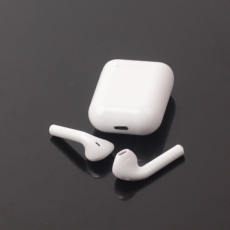 The I11 Bluetooth Headset Binaural Popup Connection supports Siri Touch The I11 Bluetooth Headset Binaural Popup Connection supports Siri Touch