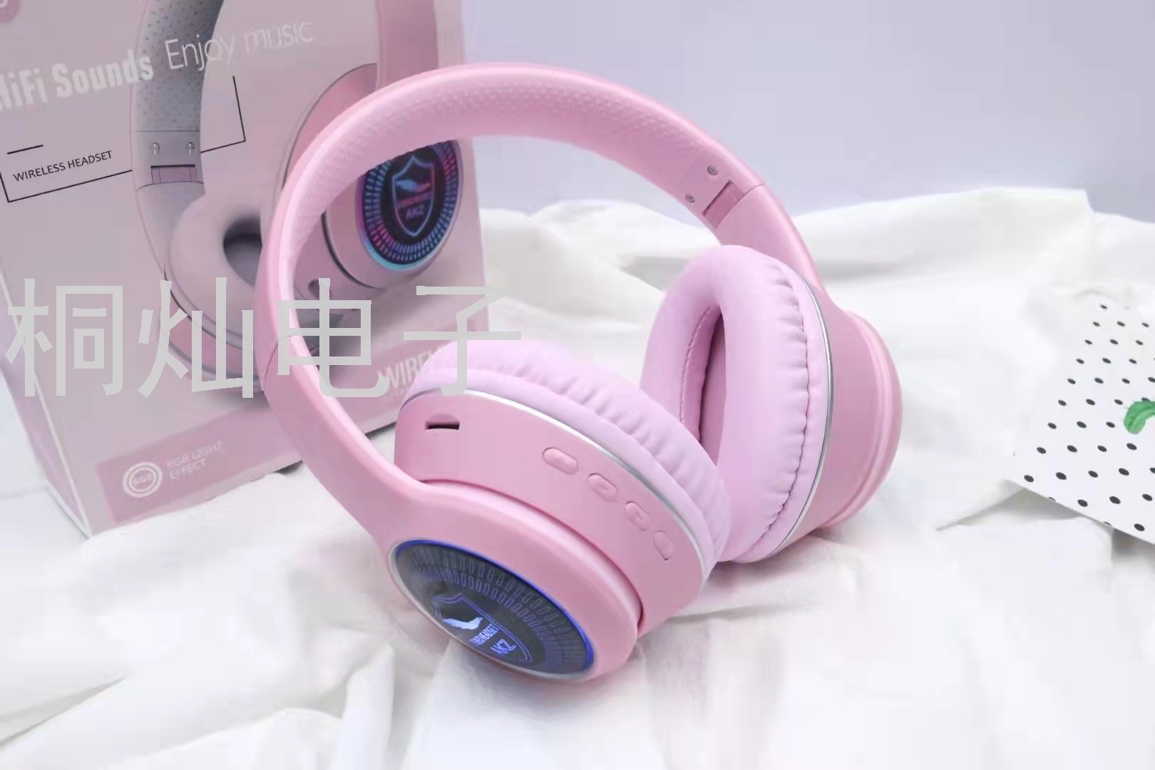 New AKZ-K28 Headset RGB Fashion Card Bluetooth 5.0 Headset Call Sports FM Luminous Headset New AKZ-K28 Headset RGB Fashion Card Bluetooth 5.0 Headset Call Sports FM Luminous Headset
