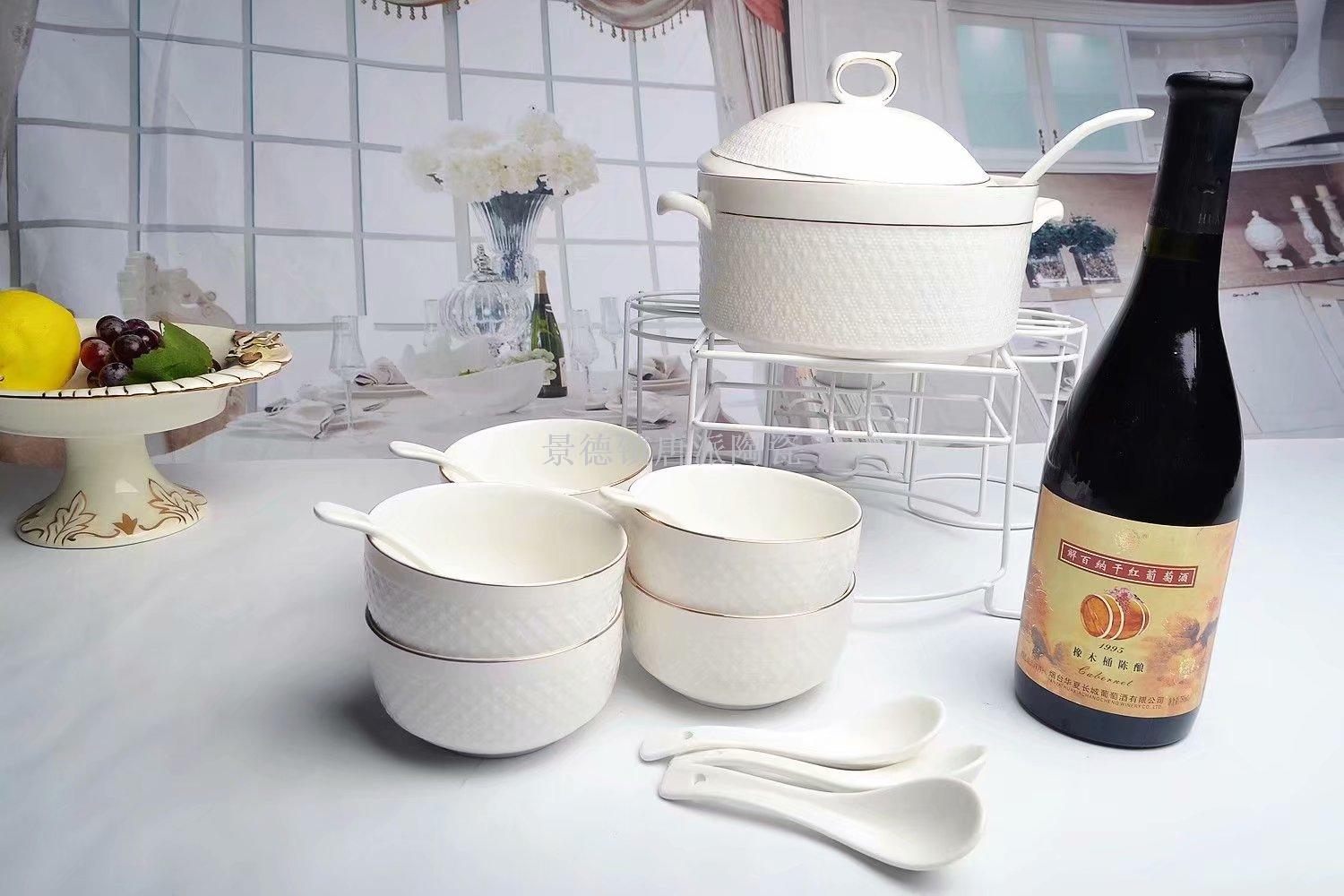 Jingdezhen ceramic soup pot ceramic bowl ceramic double ear pot rice noodle pot heat-resistant pot health pot Jingdezhen ceramic soup pot ceramic bowl ceramic double ear pot rice noodle pot heat-resistant pot health pot