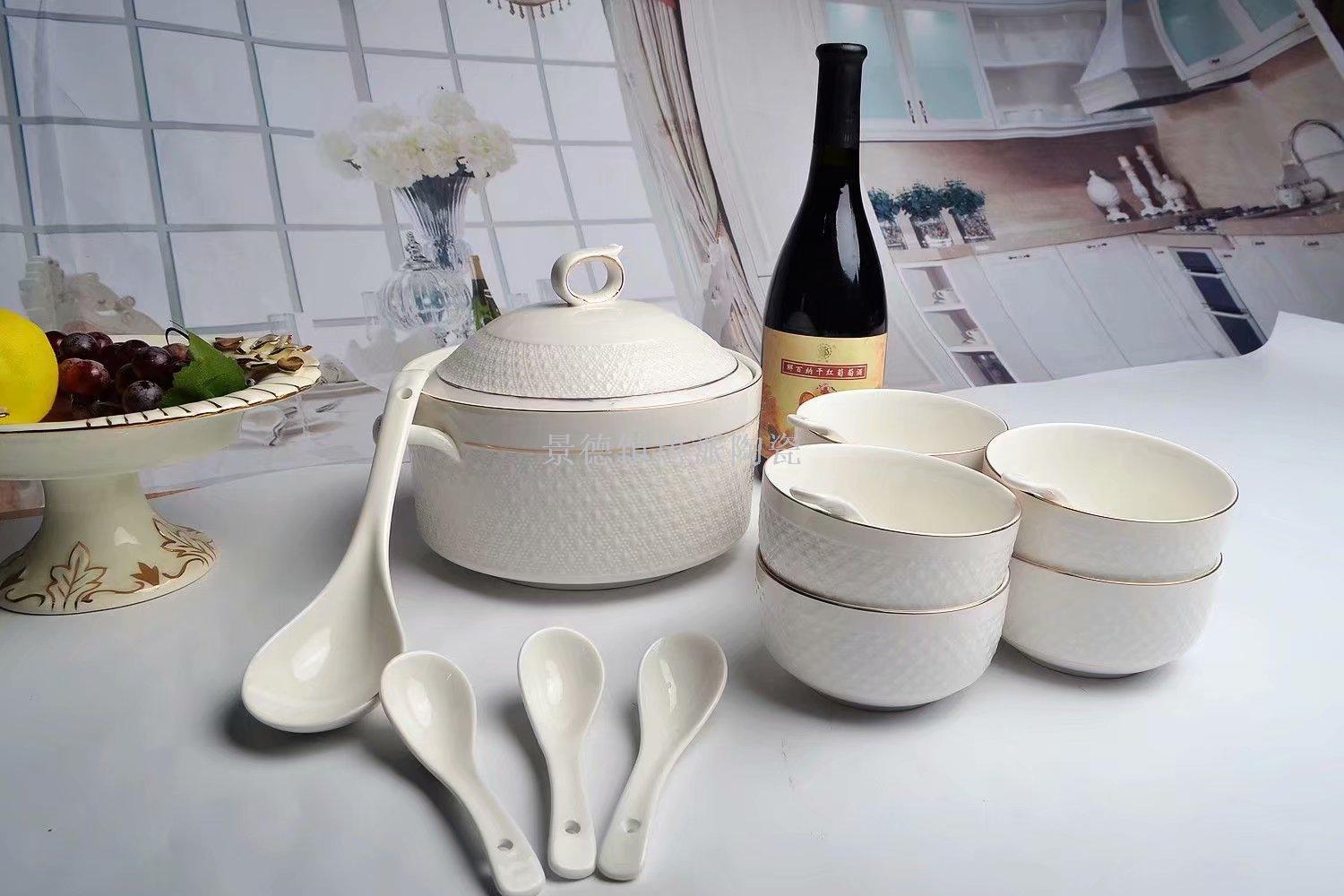Jingdezhen ceramic soup pot ceramic bowl ceramic double ear pot rice noodle pot heat-resistant pot health pot Jingdezhen ceramic soup pot ceramic bowl ceramic double ear pot rice noodle pot heat-resistant pot health pot