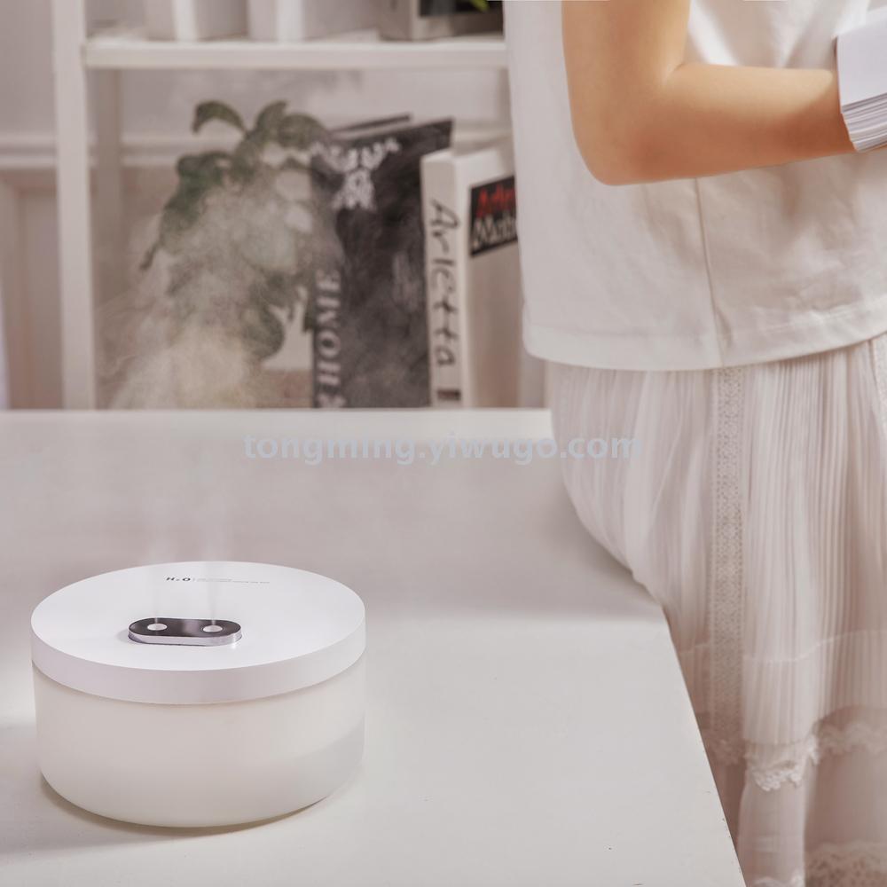 Double spray aroma humidifier fog volume desktop air humidification water disinfectant household