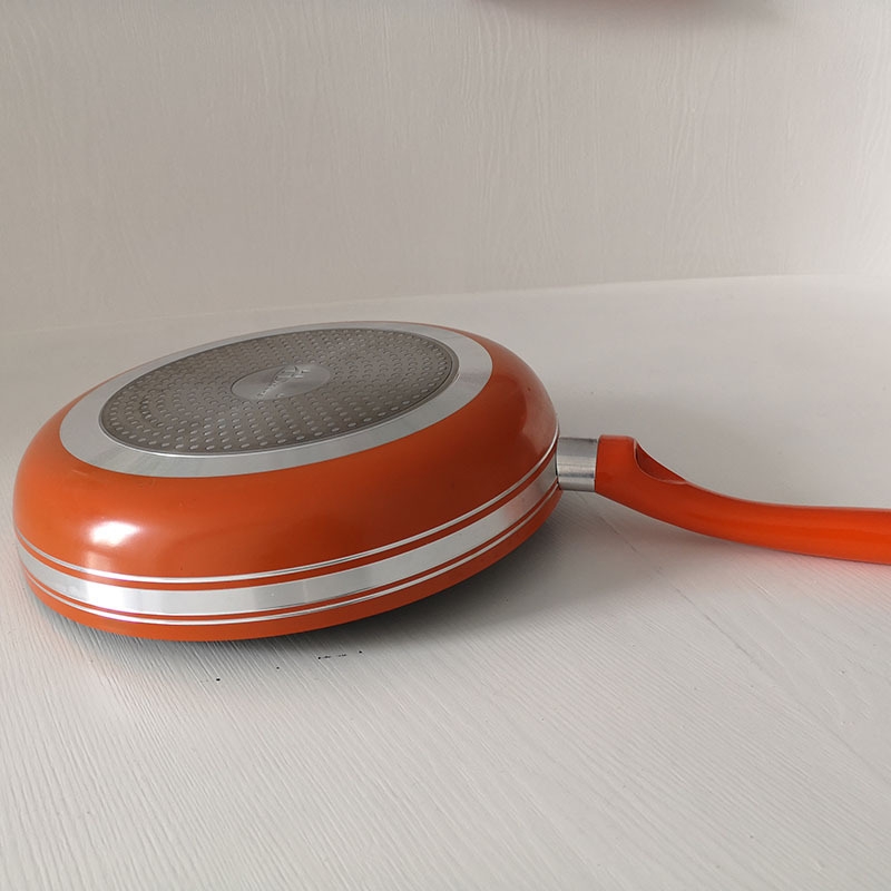 Manufacturer direct selling 20cm-28cm frying pan non-stick pan electric cooker induction cooker gas cooker