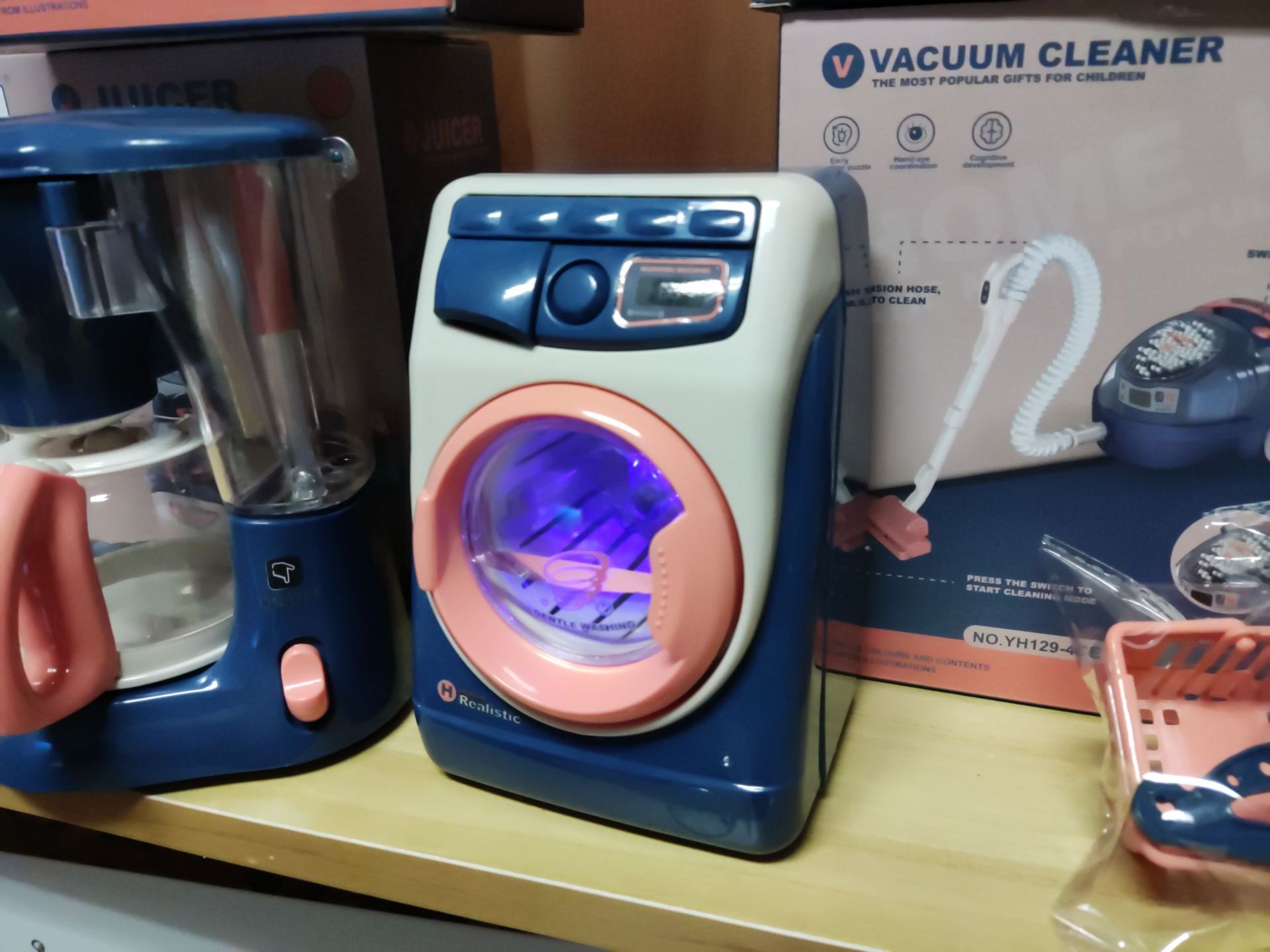 Cross-Border Children Play House Simulation Electric Lamplight Sound Effect Life Small Vacuum Cleaner