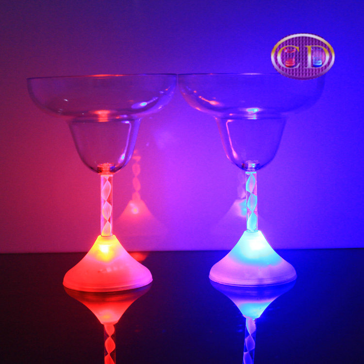 Luminous Cup  Cocktail Red Wine Light-Emitting Glass PS Goblet Luminous Cup Flash Cup High Leg