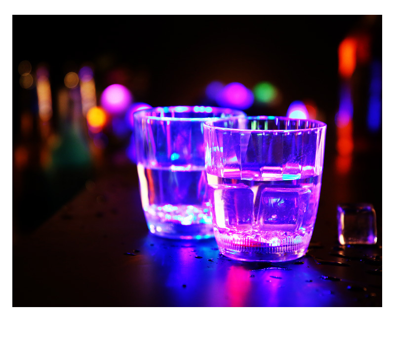 Luminous handle surface cup luminous cup flashing cup colorful flashing cup LED flashing cup flashing water Luminous handle surface cup luminous cup flashing cup colorful flashing cup LED flashing cup flashing water