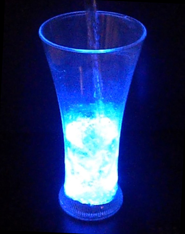 Luminous handle surface cup luminous cup flashing cup colorful flashing cup LED flashing cup flashing water Luminous handle surface cup luminous cup flashing cup colorful flashing cup LED flashing cup flashing water