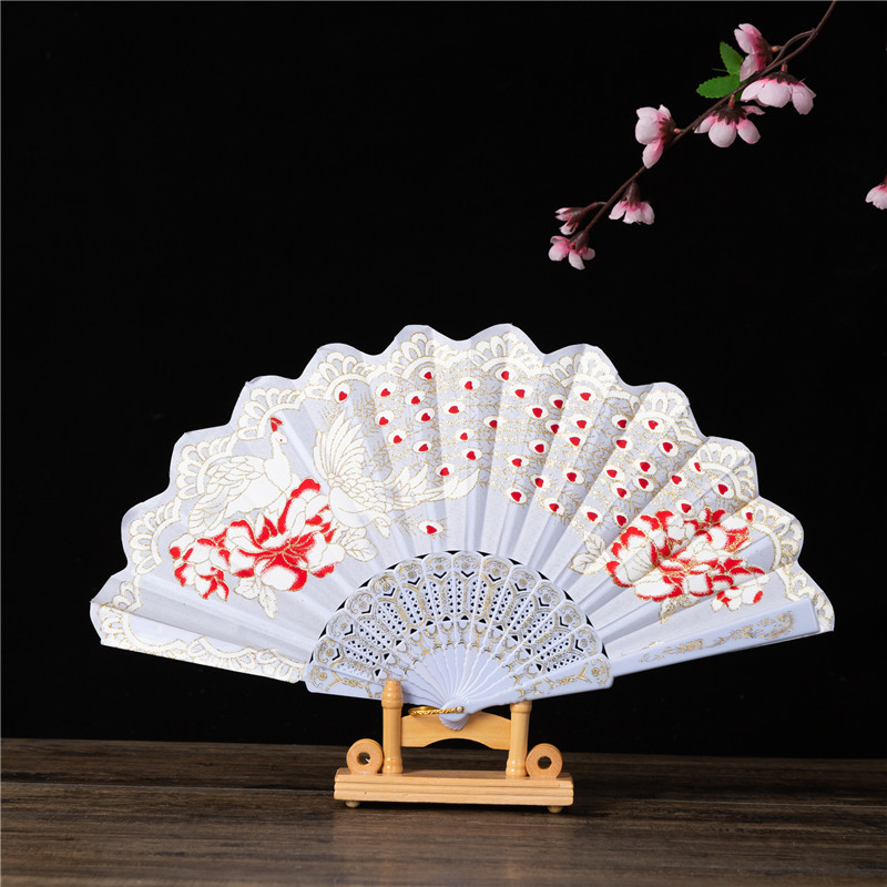 Gilding Chinese Style Peacock Plastic Fan Dancing Lady Fan Wedding Fan Gilding Pink Fan Advertising Fan