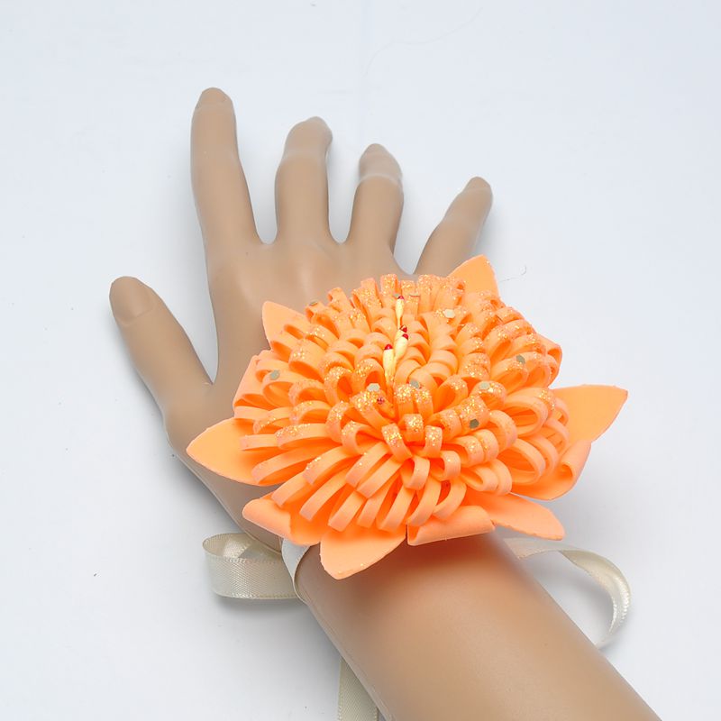 Hand flowers bridesmaid flowers bride wedding sisters wrist wrist flower square dance hand flowers
