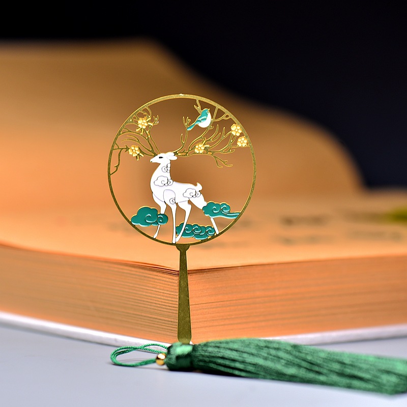 Metal Deer Fan Metal Art Bookmark Classical National Style Brass Hollow Corrosion Paint Creative Gift Bookmark Metal Deer Fan Metal Art Bookmark Classical National Style Brass Hollow Corrosion Paint Creative Gift Bookmark