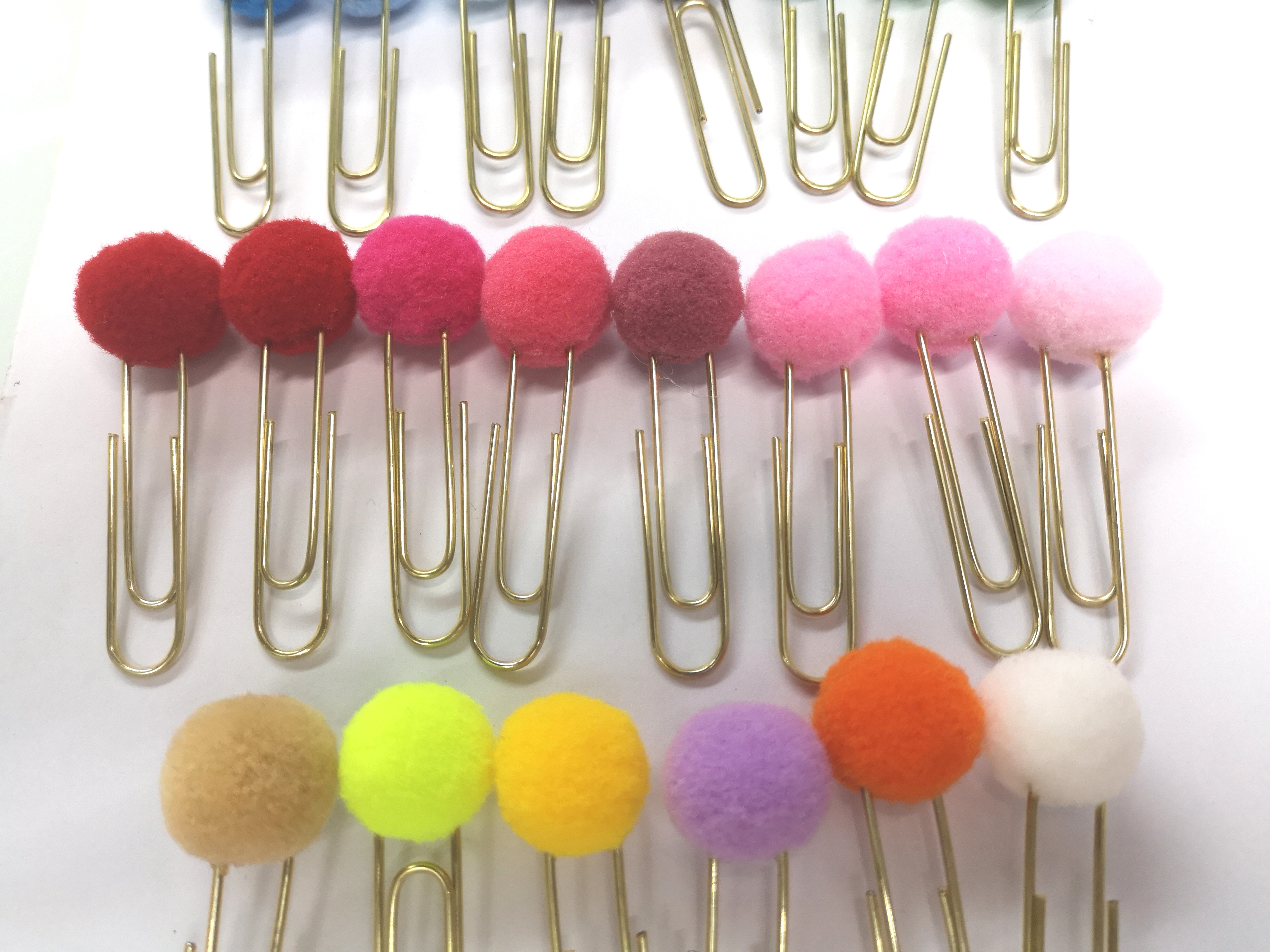 Creative girl hairball paper clip color hairball paperclip notebook DIY gold rose gold bookmark folder