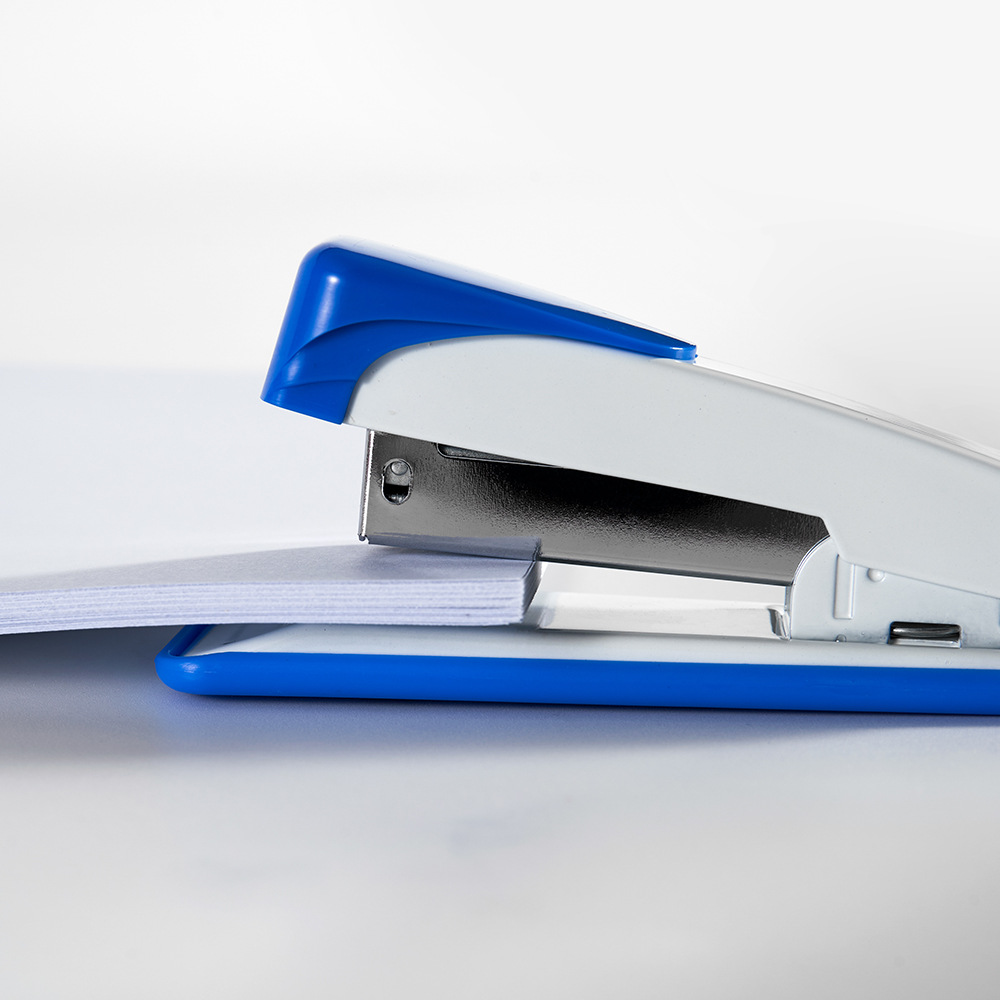 Factory Wholesale Dingli Stapler Office Metal Medium 12 Stapler Bookbinding Machine Standard 24/6 Stapler