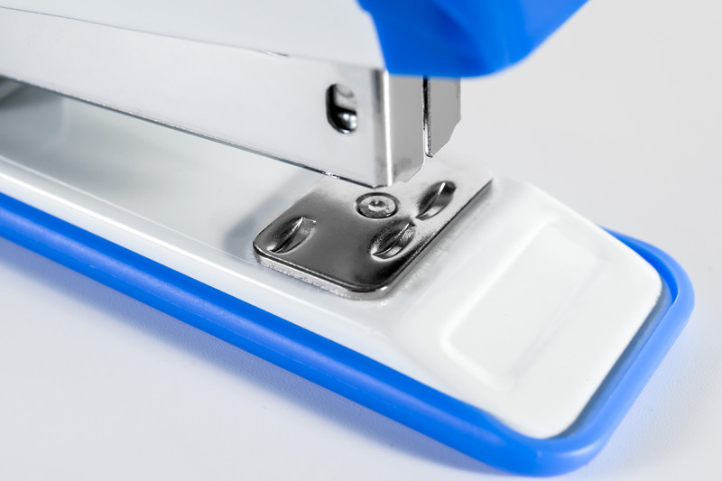 Factory Wholesale Dingli Stapler Office Metal Medium 12 Stapler Bookbinding Machine Standard 24/6 Stapler