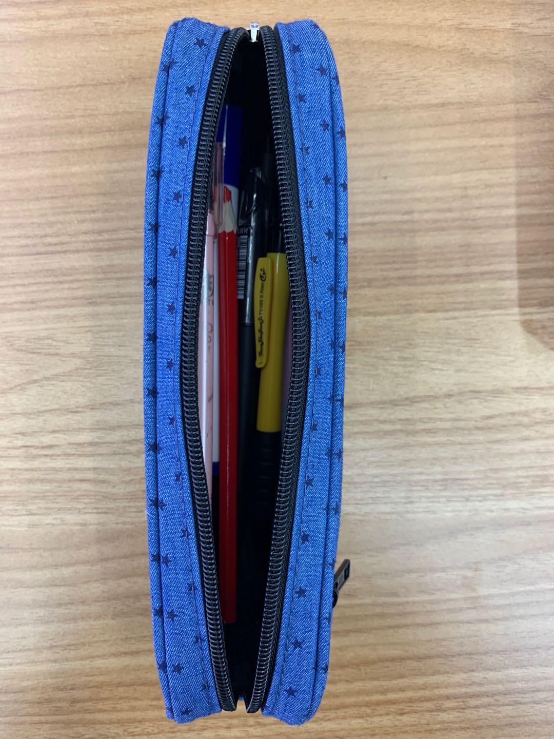 Korean creative simple wind cowboy five-pointed star multi-functional pen bag primary school supplies stationery case
