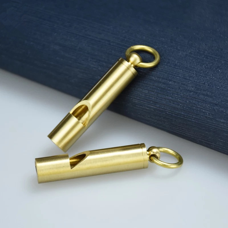 Outdoor Supplies EDC Tools Handmade Brass Survival Whistle Keychain Pendant Retro Yellow Pure Copper Whistle Outdoor Supplies EDC Tools Handmade Brass Survival Whistle Keychain Pendant Retro Yellow Pure Copper Whistle