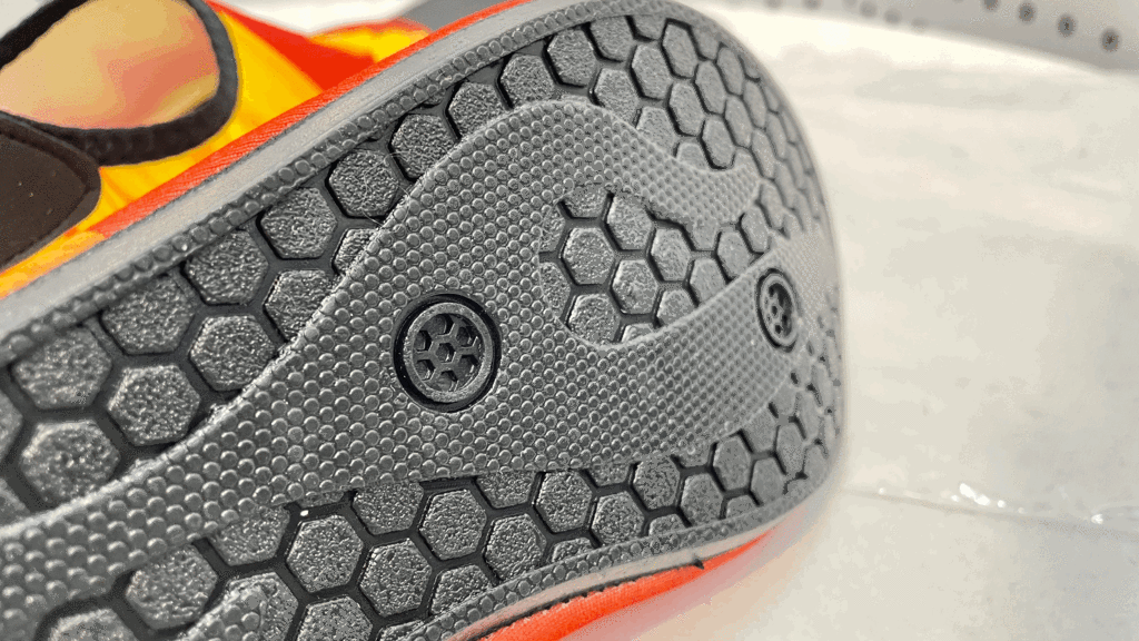 2021 Wear-Resistant Breathable Beach Shoes Summer Outdoor Stream Trekking Shoes Seaside Non-Slip Wading Beach Socks