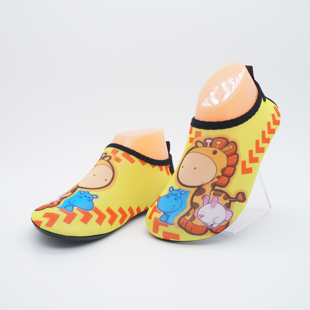 2021 New Children's Cartoon Beach Shoes Outdoor Stream Trekking Shoes Home Floor Socks Soft Shoes