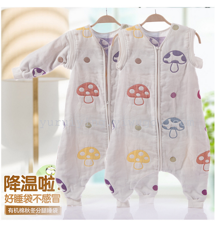 Four layers of gauze for preventing baby kicking quilt warm sleeping bag split air conditioning is