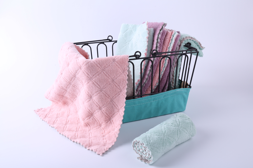 Fashion Embossed Absorbent Cloth Rag Oil-Free Lint-Free Domestic Cleaning Products Fashion Embossed Absorbent Cloth Rag Oil-Free Lint-Free Domestic Cleaning Products