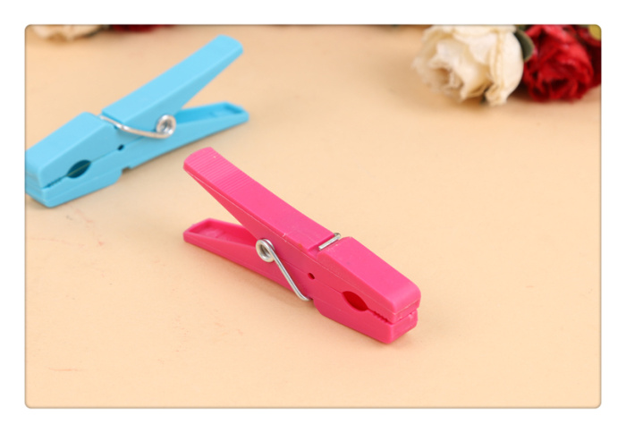 Natural Lin daily necessities fashion household candy color plastic clip spring clip clothespin