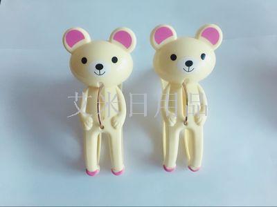 Xx-beige bear plastic clip durable cartoon clip bear is caught in a large windproof mosquito net clip