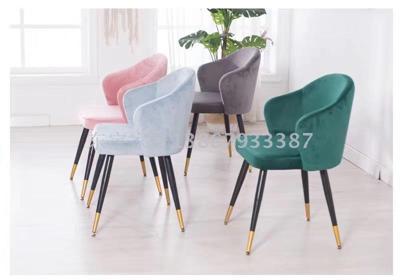 Light Luxury Lazy Sofa Small Apartment Modern Simple Creative Fabric Bedroom Sofa Nordic Balcony Sofa Light Luxury Lazy Sofa Small Apartment Modern Simple Creative Fabric Bedroom Sofa Nordic Balcony Sofa