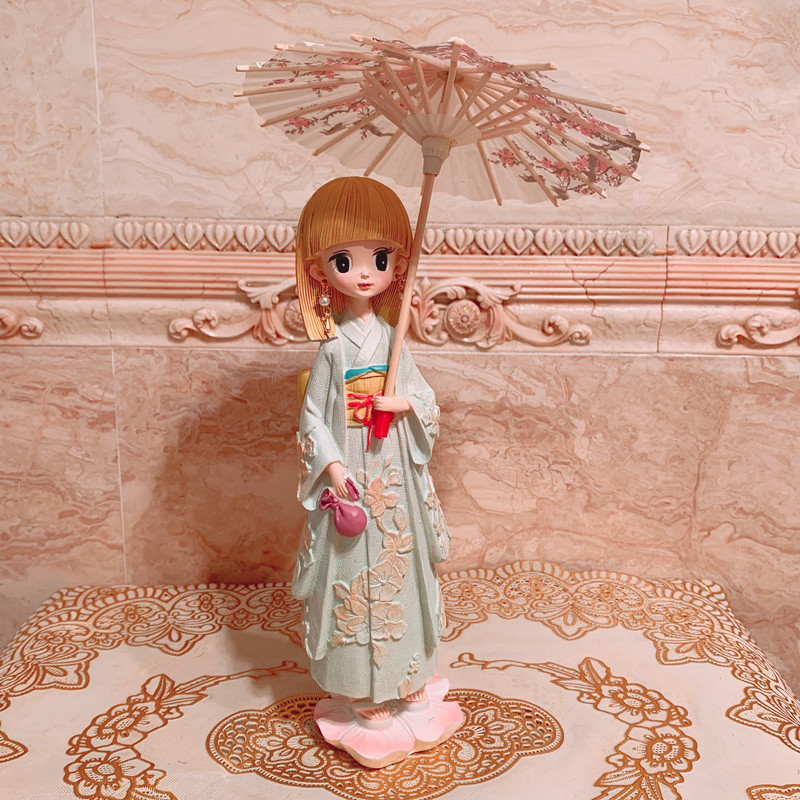 Imported arts and crafts Girl Japanese Kimono Japanese Style Girl Umbrella Resin Student Gift Ornaments Imported arts and crafts Girl Japanese Kimono Japanese Style Girl Umbrella Resin Student Gift Ornaments