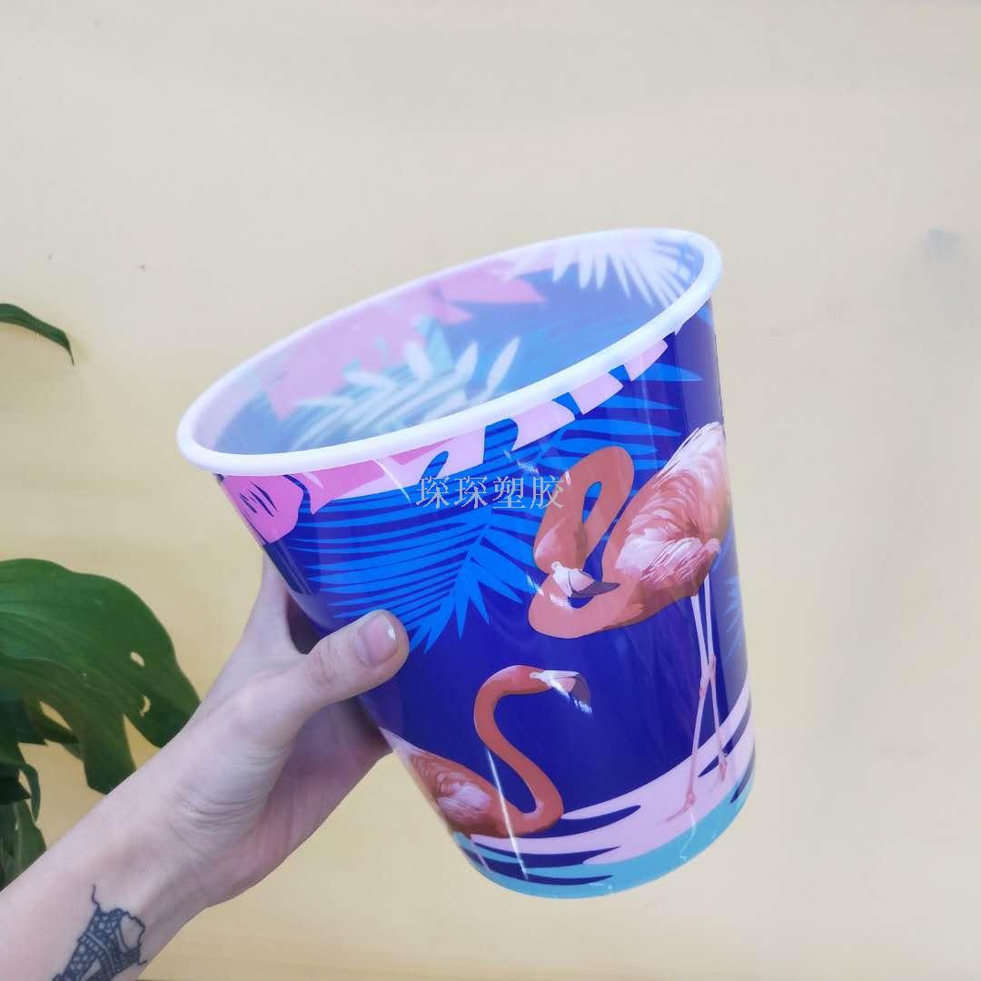A plastic bucket is used to make popcorn