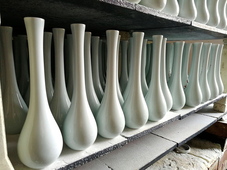 Jingdezhen Ceramic Vase Decoration Retro New Chinese Style Zen Vase Simple Porcelain craft Jingdezhen Ceramic Vase Decoration Retro New Chinese Style Zen Vase Simple Porcelain craft