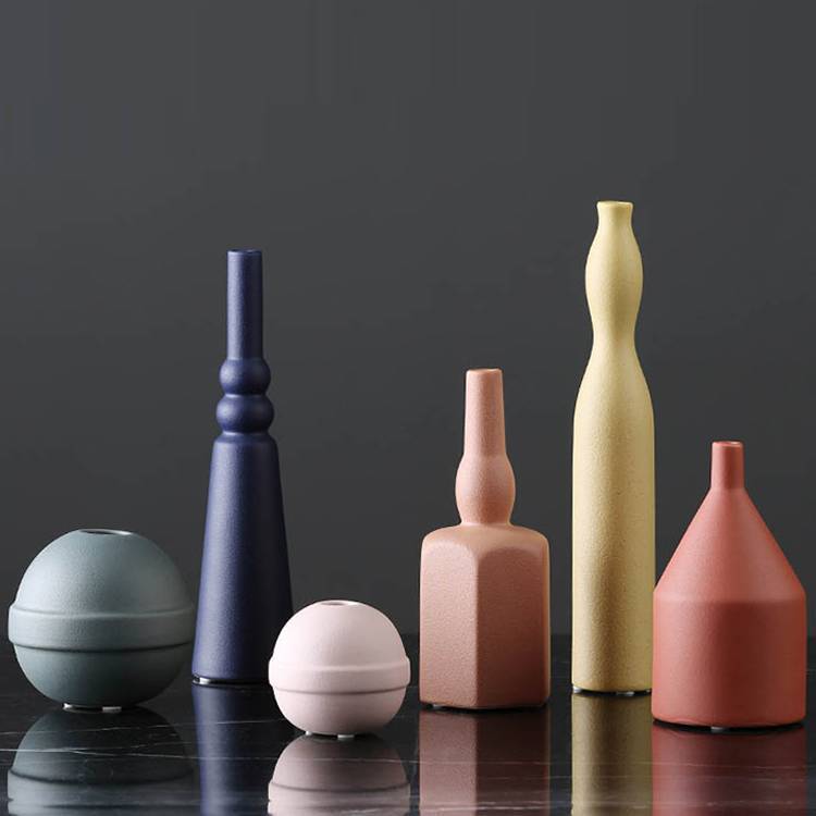 Nordic Creative Morandi Vase Craft Decoration Ceramic Home Living Room Table Decoration Porcelain craft