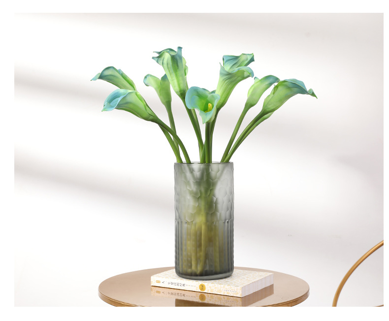 Yibo Factory Direct Sales Pu Artificial Flower Ornamental Flower Hand-Feel PU Artificial Curling Small Common Calla