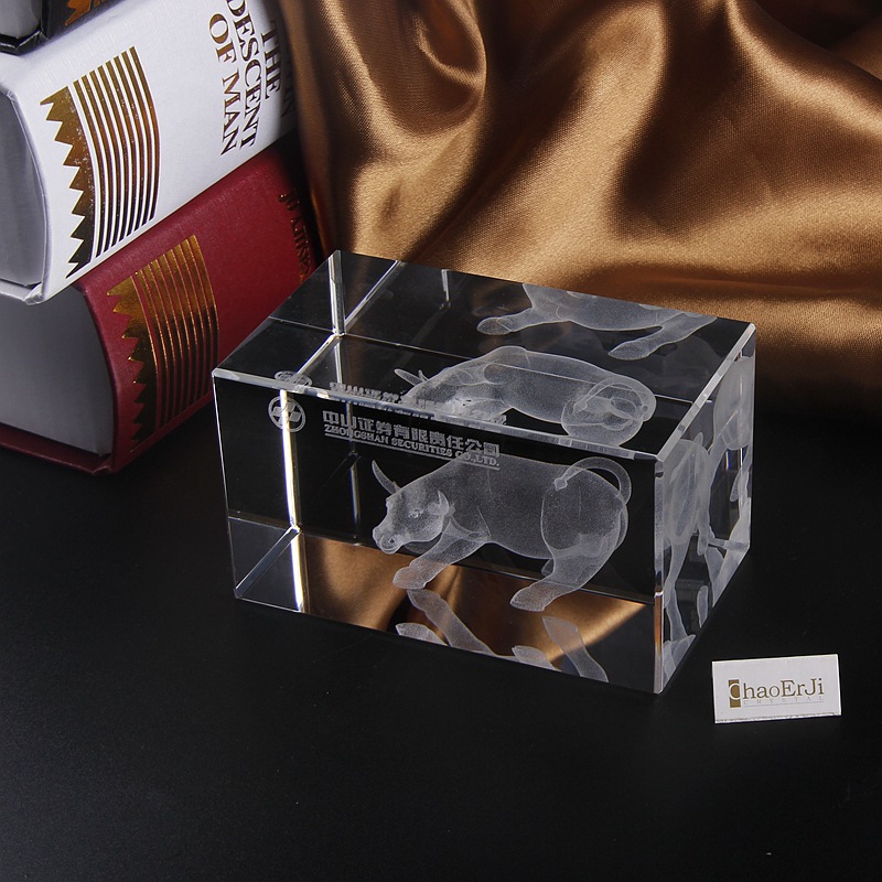 Crystal crafts 3 d carved cattle display inside carved animal zodiac custom corporate annual gifts