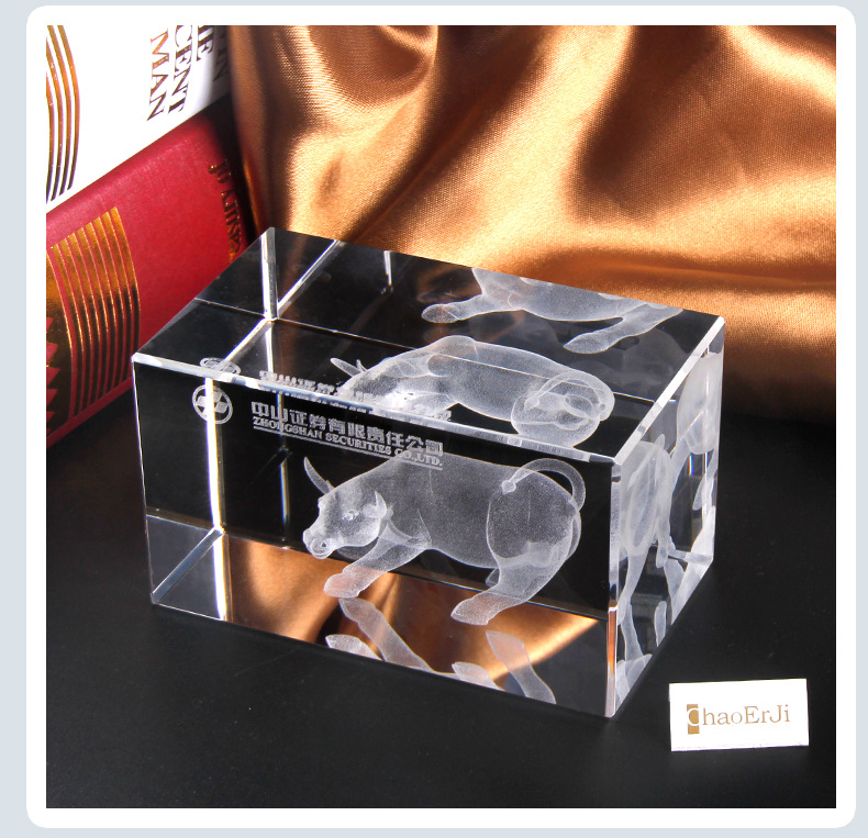Crystal crafts 3 d carved cattle display inside carved animal zodiac custom corporate annual gifts