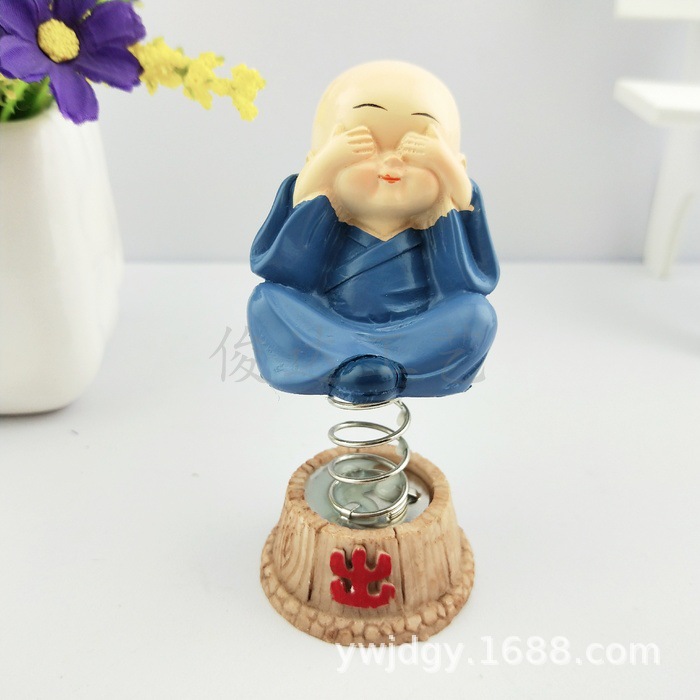 A straw hat to go in and out of the spring of peace and security four not monk resin crafts car A straw hat to go in and out of the spring of peace and security four not monk resin crafts car