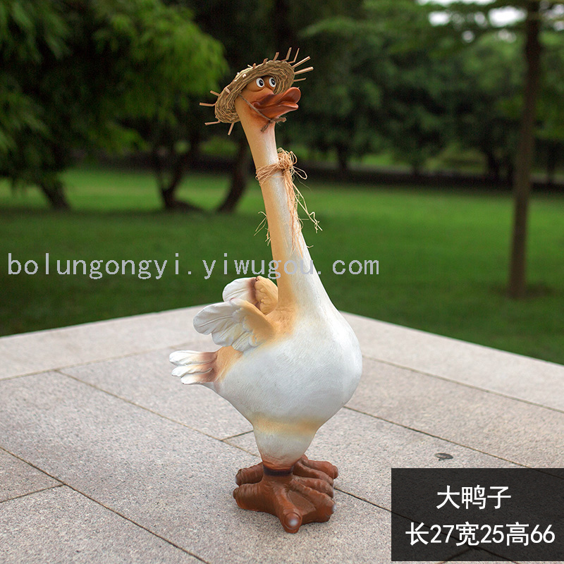 Outdoor Funny Duck Animal Resin Crafts Gifts Cute Artificial Simulation Straw Hat Duck Garden Landscape Ornament