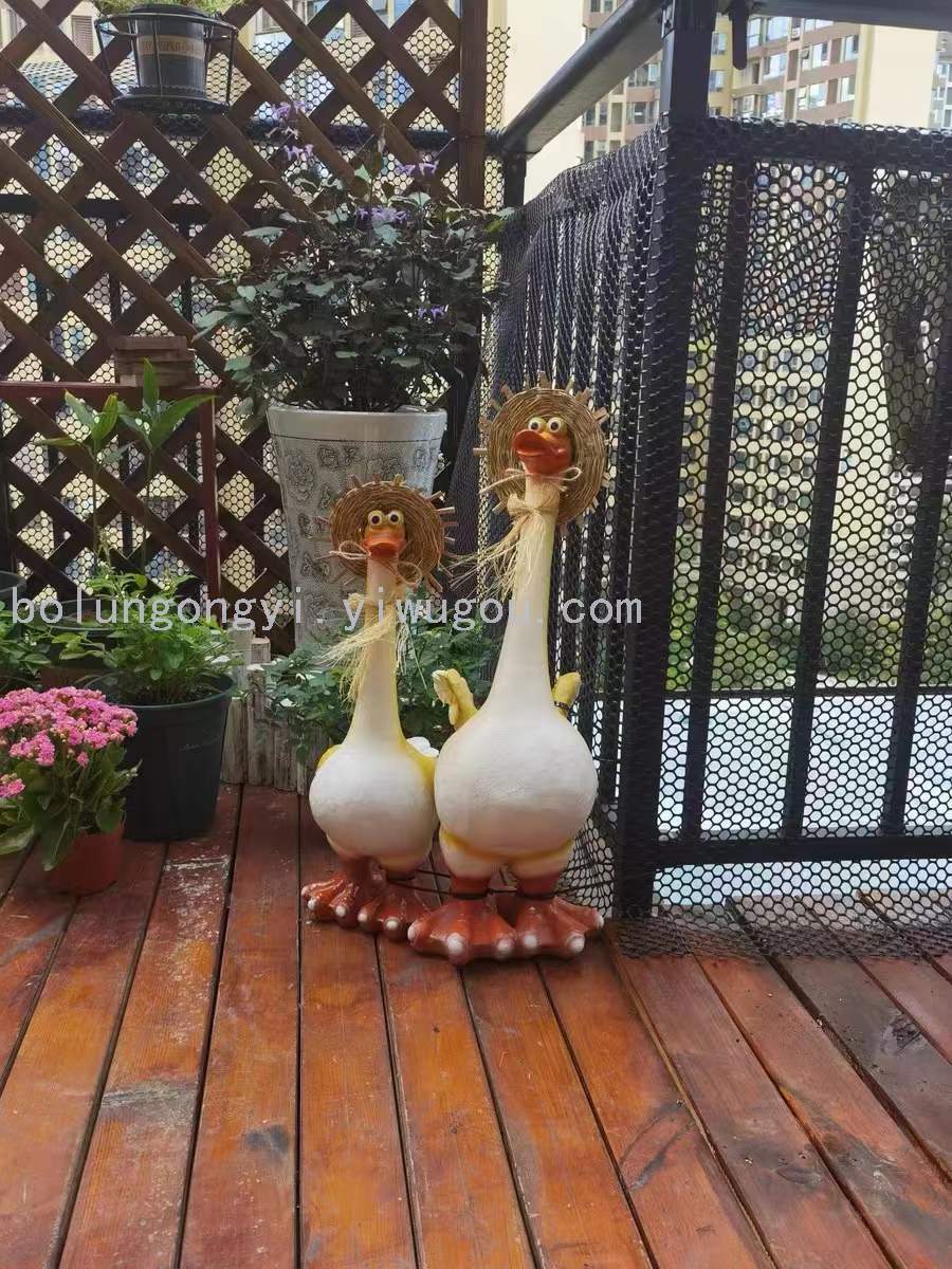 Outdoor Funny Duck Animal Resin Crafts Gifts Cute Artificial Simulation Straw Hat Duck Garden Landscape Ornament Outdoor Funny Duck Animal Resin Crafts Gifts Cute Artificial Simulation Straw Hat Duck Garden Landscape Ornament