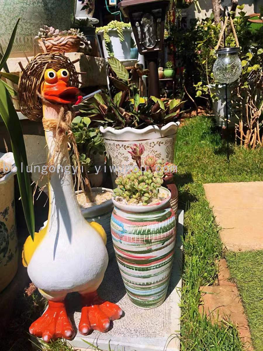 Outdoor Funny Duck Animal Resin Crafts Gifts Cute Artificial Simulation Straw Hat Duck Garden Landscape Ornament Outdoor Funny Duck Animal Resin Crafts Gifts Cute Artificial Simulation Straw Hat Duck Garden Landscape Ornament