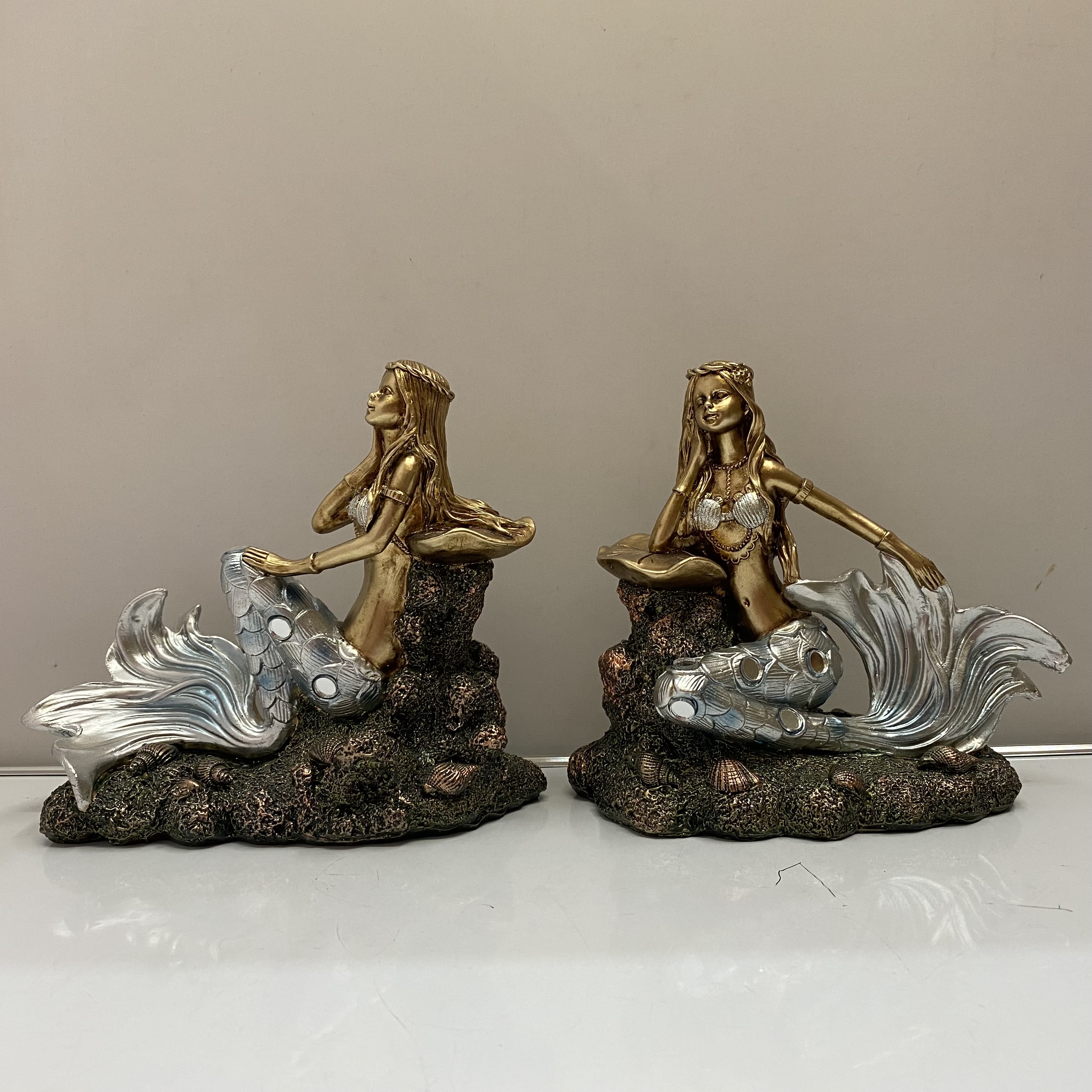 Resin Crafts Modern Simple Cover Two Mermaid Decoration TV Cabinet Wine Cabinet Living Room Craft Gift Decoration