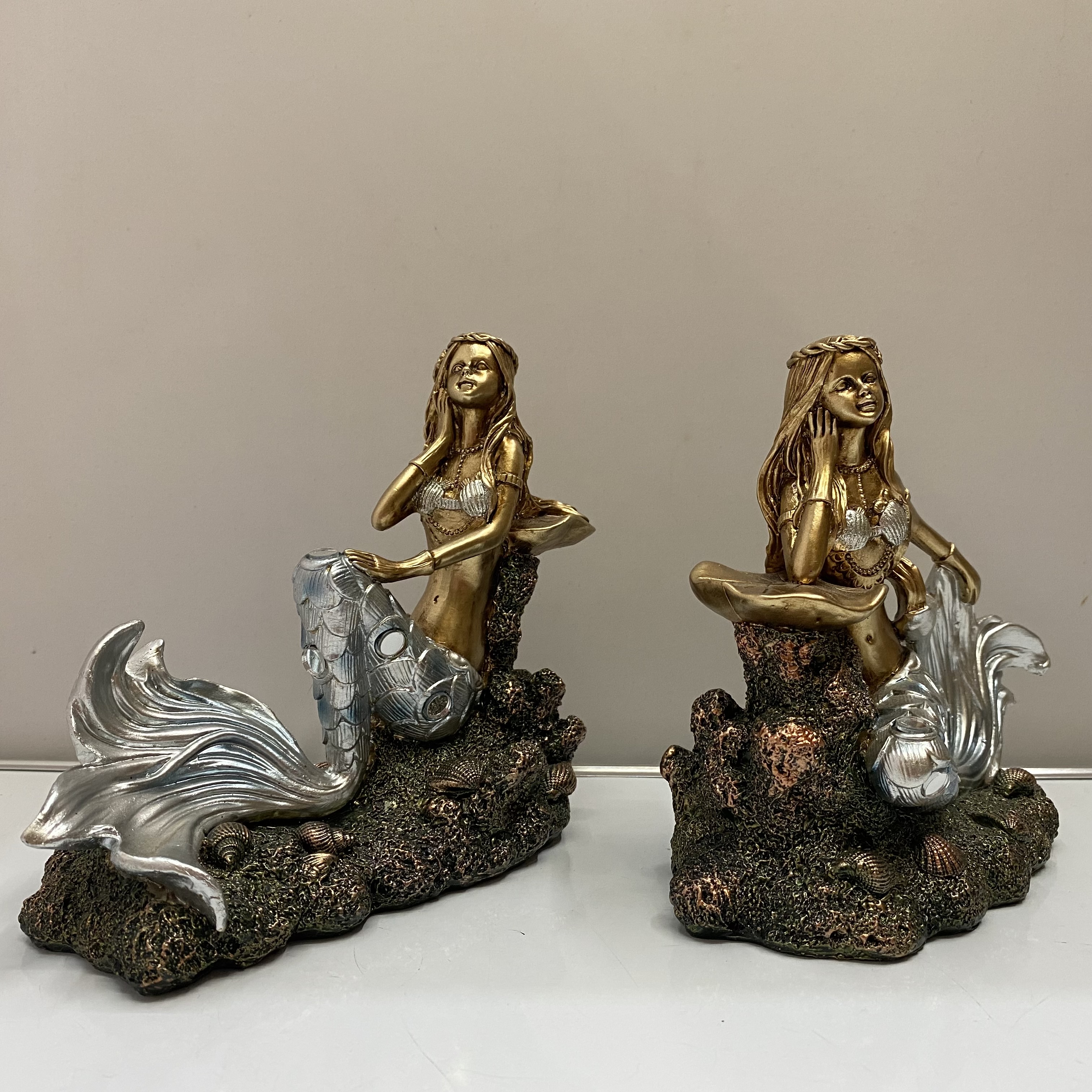 Resin Crafts Modern Simple Cover Two Mermaid Decoration TV Cabinet Wine Cabinet Living Room Craft Gift Decoration Resin Crafts Modern Simple Cover Two Mermaid Decoration TV Cabinet Wine Cabinet Living Room Craft Gift Decoration
