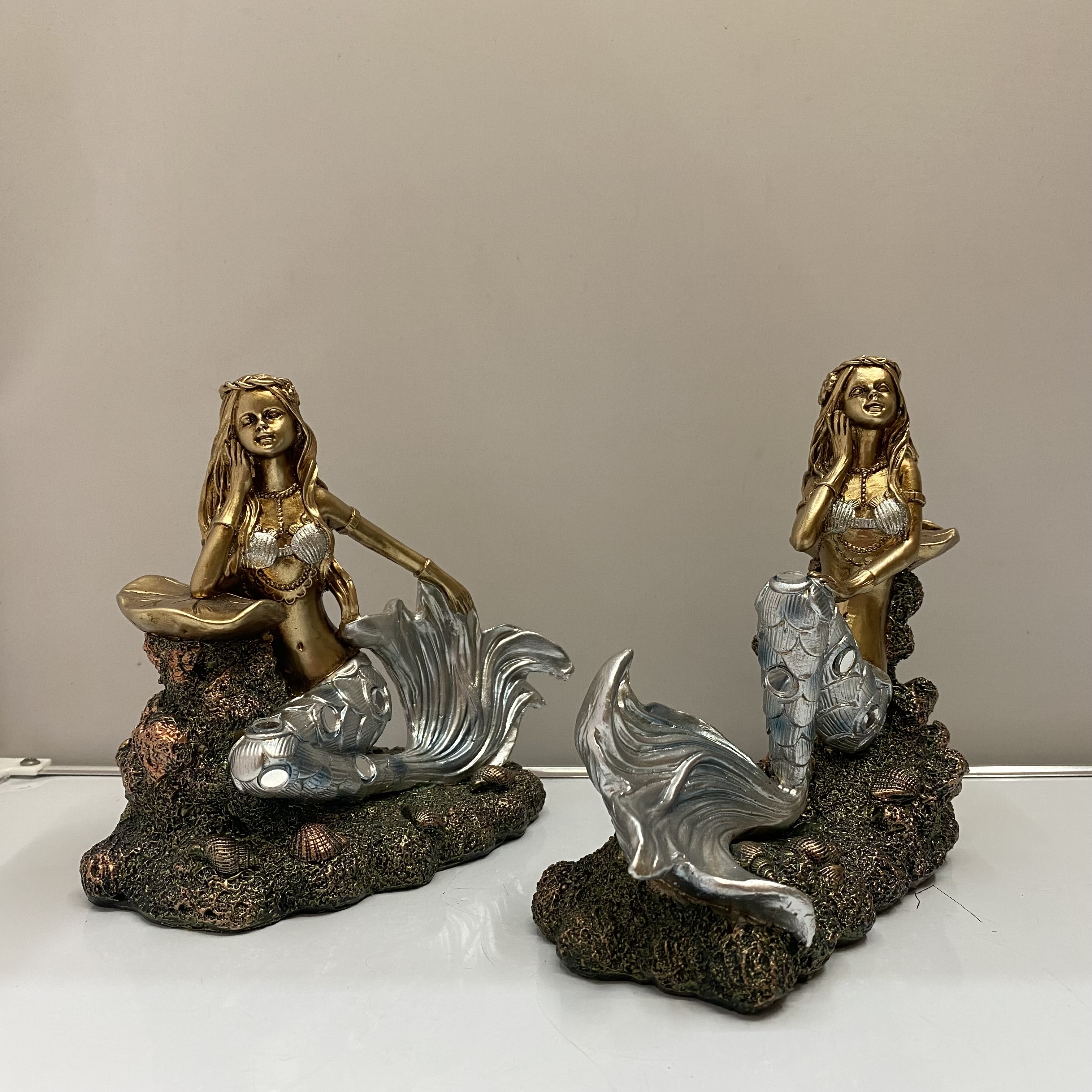 Resin Crafts Modern Simple Cover Two Mermaid Decoration TV Cabinet Wine Cabinet Living Room Craft Gift Decoration Resin Crafts Modern Simple Cover Two Mermaid Decoration TV Cabinet Wine Cabinet Living Room Craft Gift Decoration