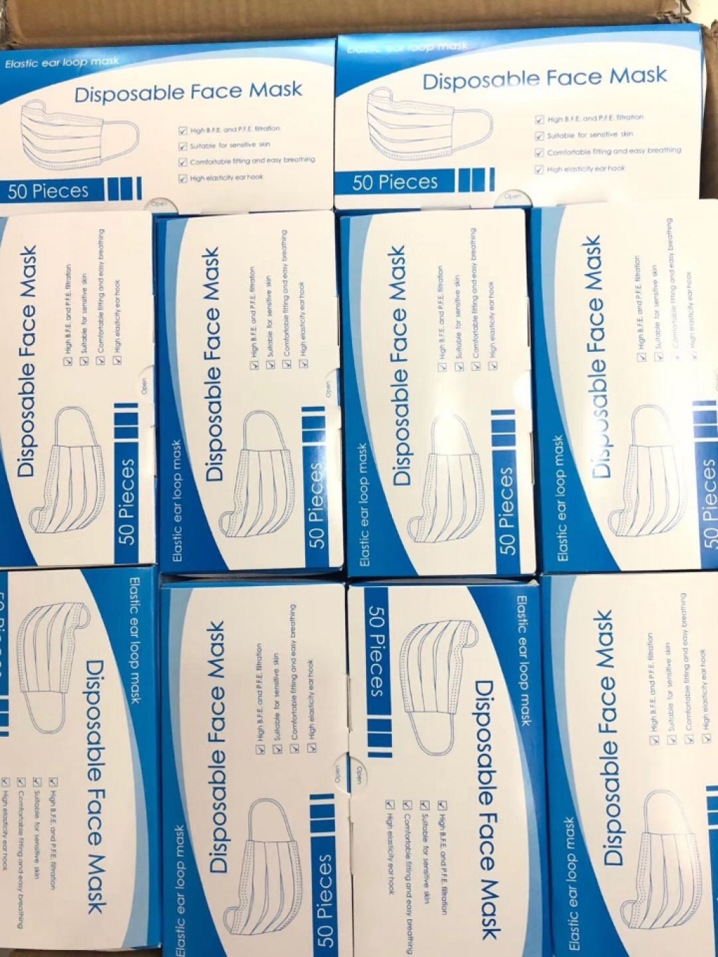 The Disposable fusible spray cloth three - layer of injured respirator non - medical respirator The Disposable fusible spray cloth three - layer of injured respirator non - medical respirator