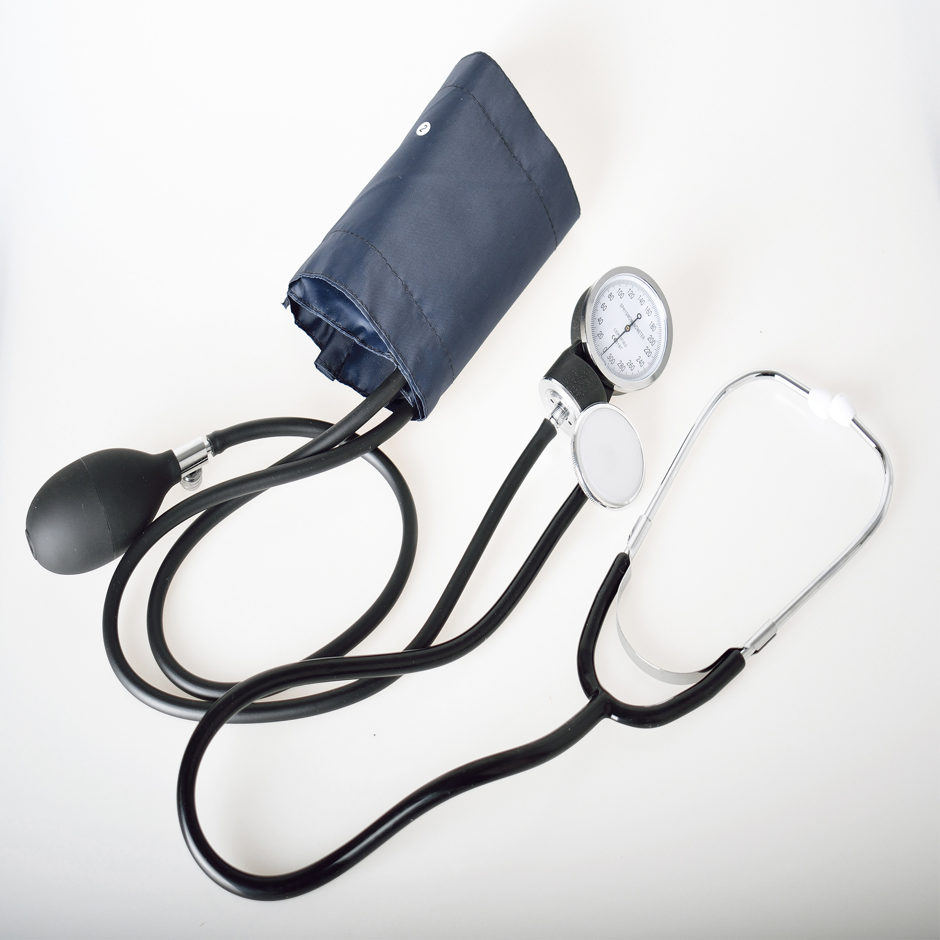 Strap Stethoscope Medical Sphygmomanometer Arm Sphygmomanometer Double Tube Double Head Stethoscope OldFashioned Strap Stethoscope Medical Sphygmomanometer Arm Sphygmomanometer Double Tube Double Head Stethoscope OldFashioned