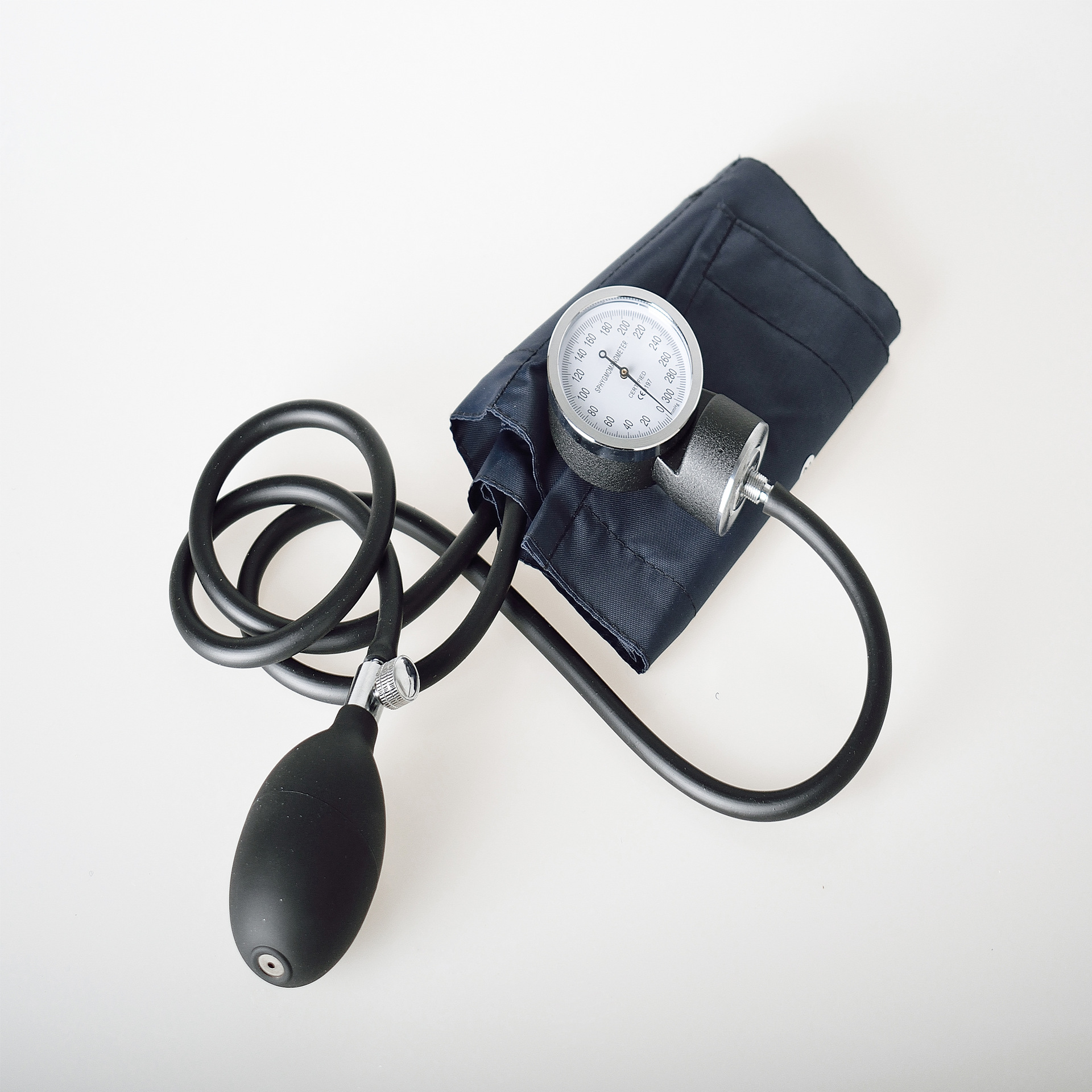 Strap Stethoscope Medical Sphygmomanometer Arm Sphygmomanometer Double Tube Double Head Stethoscope OldFashioned Manual Strap Stethoscope Medical Sphygmomanometer Arm Sphygmomanometer Double Tube Double Head Stethoscope OldFashioned Manual