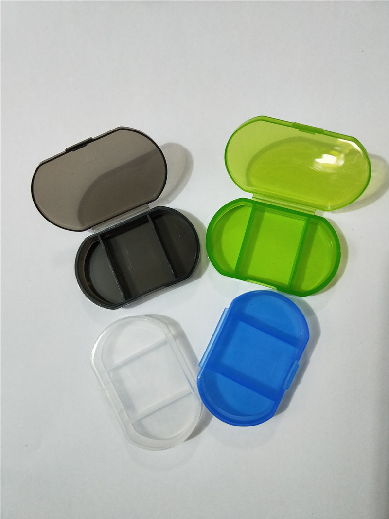Mini Two-Compartment Medicine Box with Grid Drug Storage Easy to Carry Plastic Storage Drug Classification Printable Mini Two-Compartment Medicine Box with Grid Drug Storage Easy to Carry Plastic Storage Drug Classification Printable