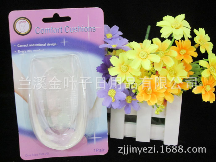 Add 0.7cm Silicone adhesive clear heel pad to relieve heel pain shock (female) Add 0.7cm Silicone adhesive clear heel pad to relieve heel pain shock (female)