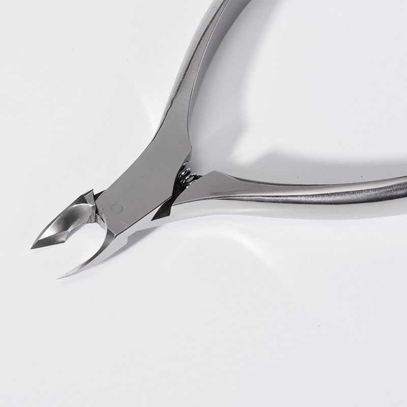 Cuticle Nipper Manicure Implement Stainless Steel Dead Skin Clipper Stainless Steel Oblique Nail Scissors