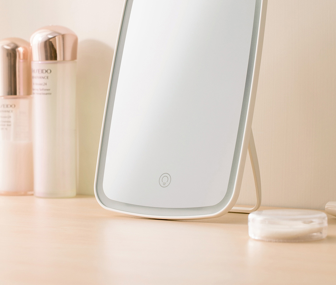 Makeup Mirror Led with Light Makeup Mirror Student Dormitory Desktop Desktop Portable Mirror Makeup Mirror Led with Light Makeup Mirror Student Dormitory Desktop Desktop Portable Mirror