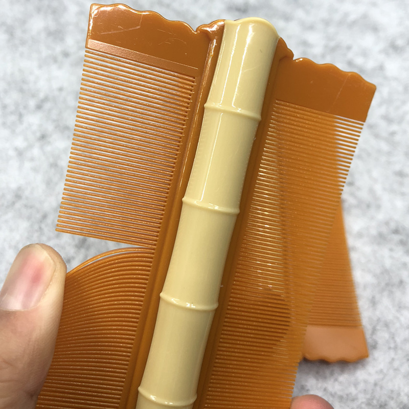 The compact children Comb to remove the head The compact children Comb to remove the head