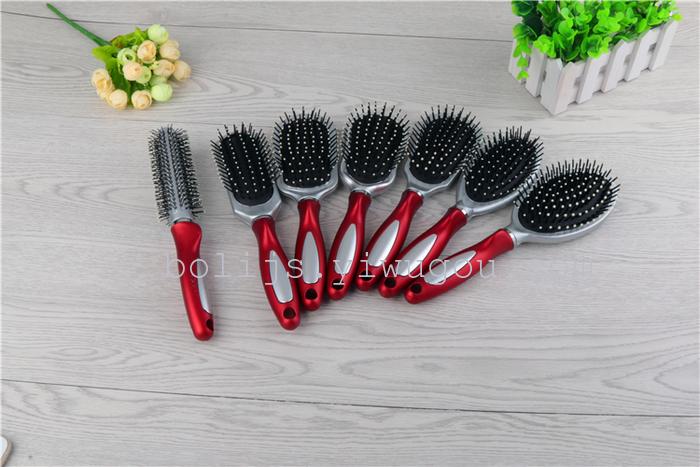 Massage the comb air cushion to comb the large plate to comb the static electricity.